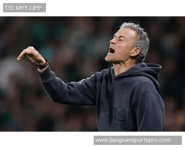 巴西右后卫恩里克心系球队胜利愿以进球换取胜利感到失望 巴西右后卫恩里克心系球队胜利愿以进球换取胜利感到失望