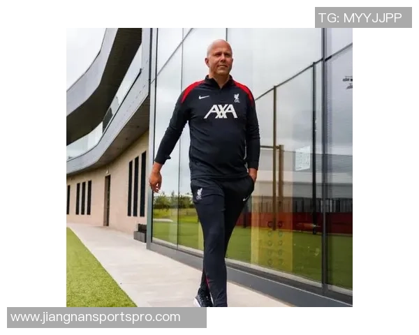 科纳特社媒分享与赫拉芬贝赫合照庆祝结束四连败重回胜利轨道 科纳特社媒分享与赫拉芬贝赫合照庆祝结束四连败重回胜利轨道